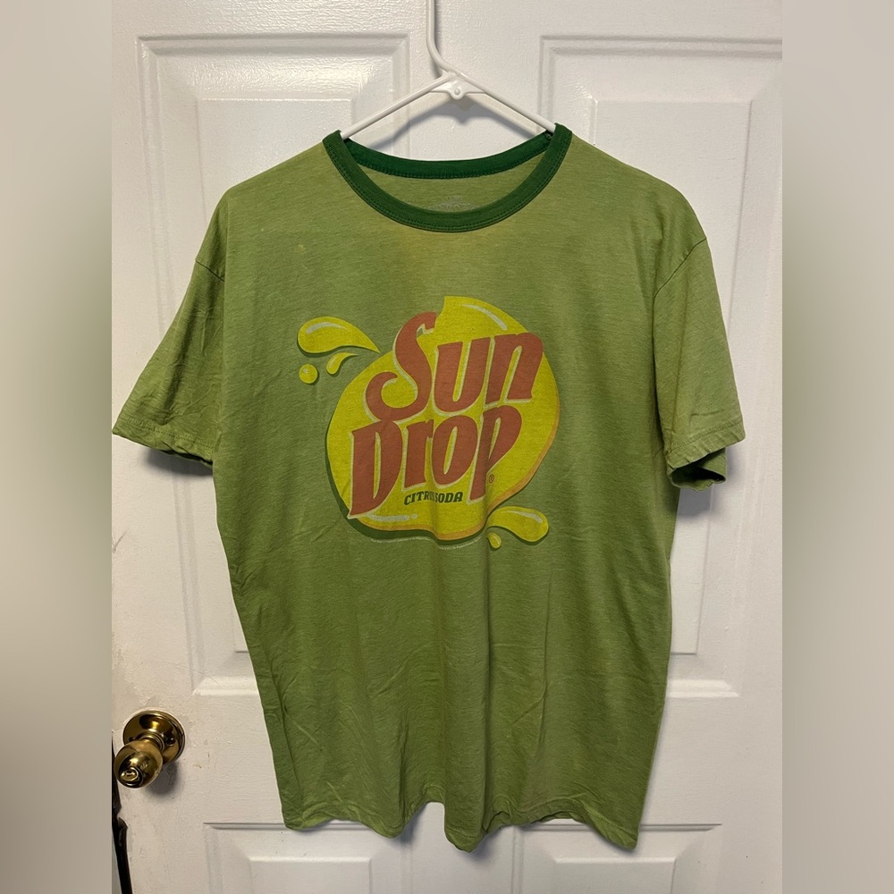 Savvy Green Sun Drop vintage women’s  T-Shirt